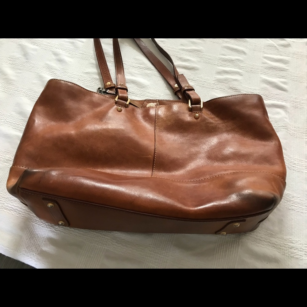 Dooney & Bourke Tote